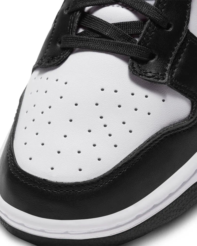 Nike Dunk Low Panda